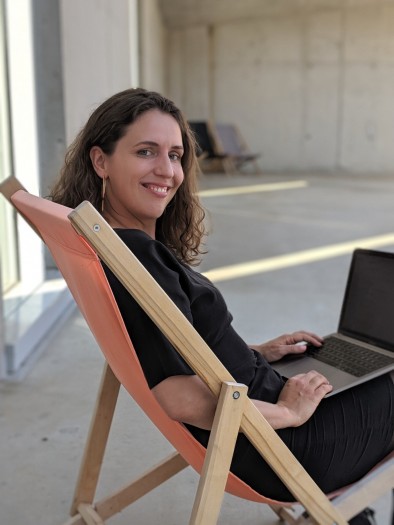 Die App-Entwicklerin und Geisteswissenschaftlerin Mira Jago nutzt die Grundlagen der Philosophie, um Apps zu entwickeln. (Foto: privat)